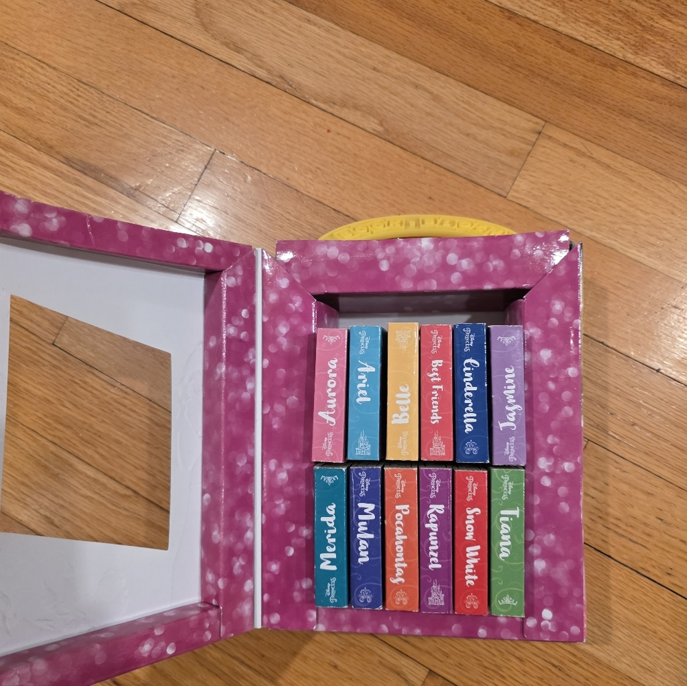 Disney Princess Book Block Set - Picture 2 of 4